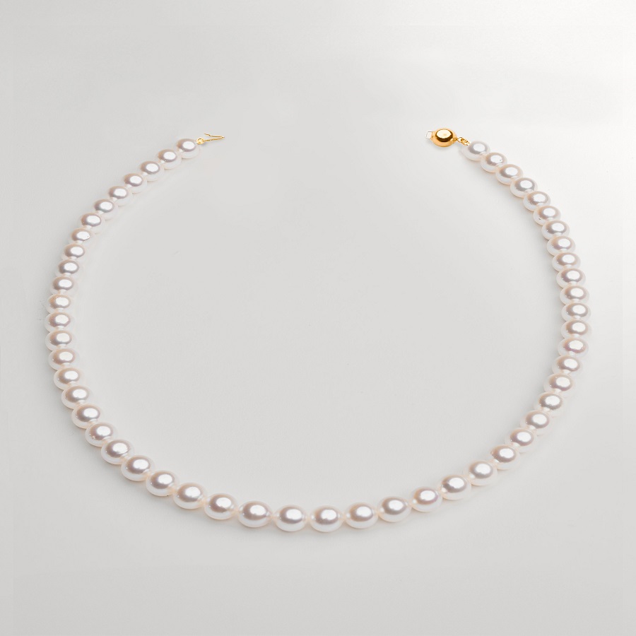 What Is A Pearl Necklace